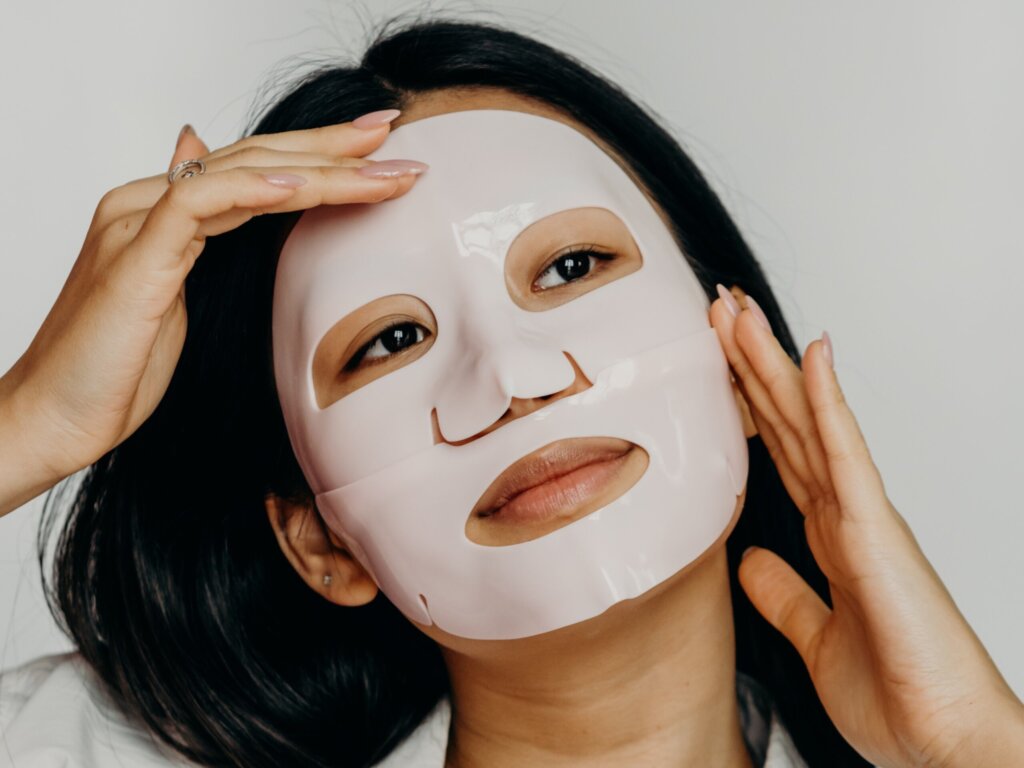 a-guide-to-the-korean-skincare-routine-to-achieve-radiant-skin-copy